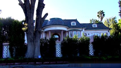 Beach Body BDSM Ass Worship